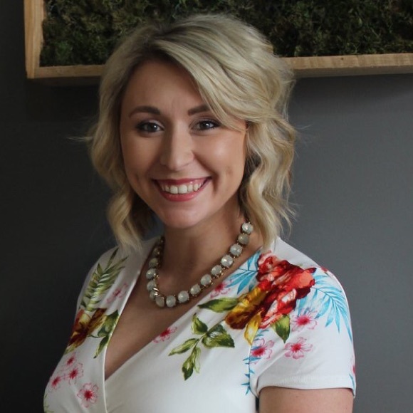 Meet your Posher, Tiffany - Picture 1 of 1